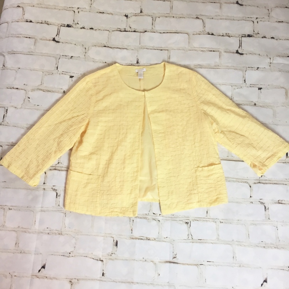 Chico’s size 1 yellow spring jacket